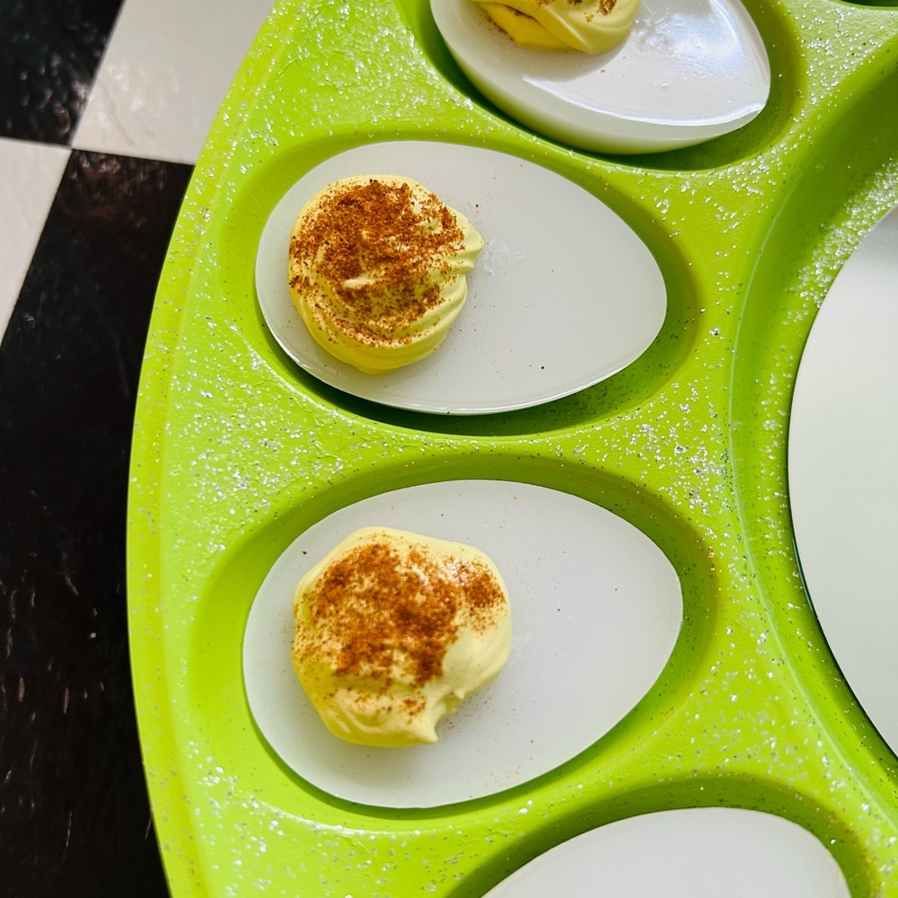 Deviled Egg Mirror - Picture 2 of 4